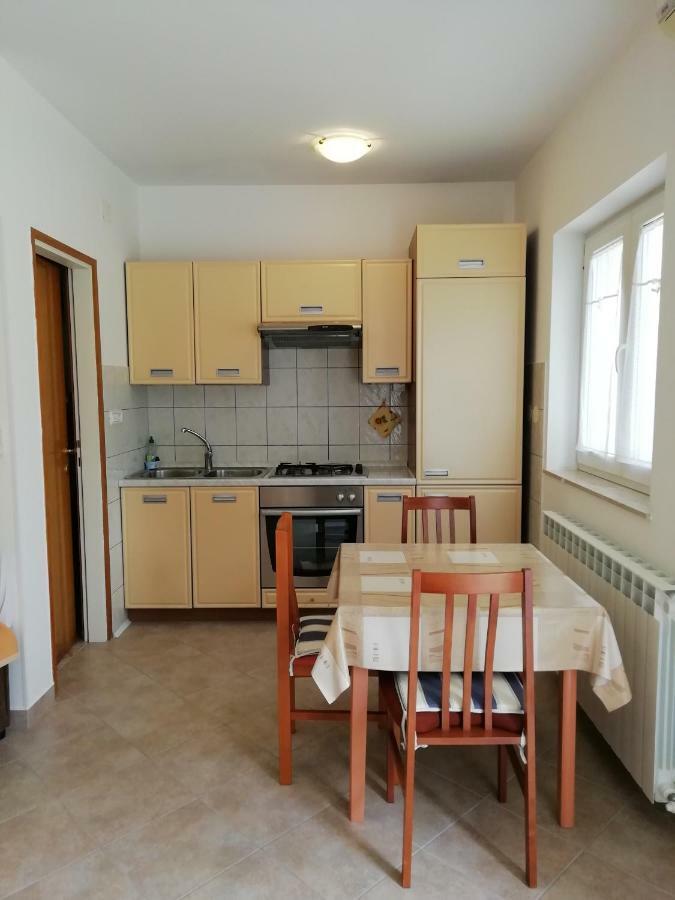 Apartmani Vesna Buje Zewnętrze zdjęcie