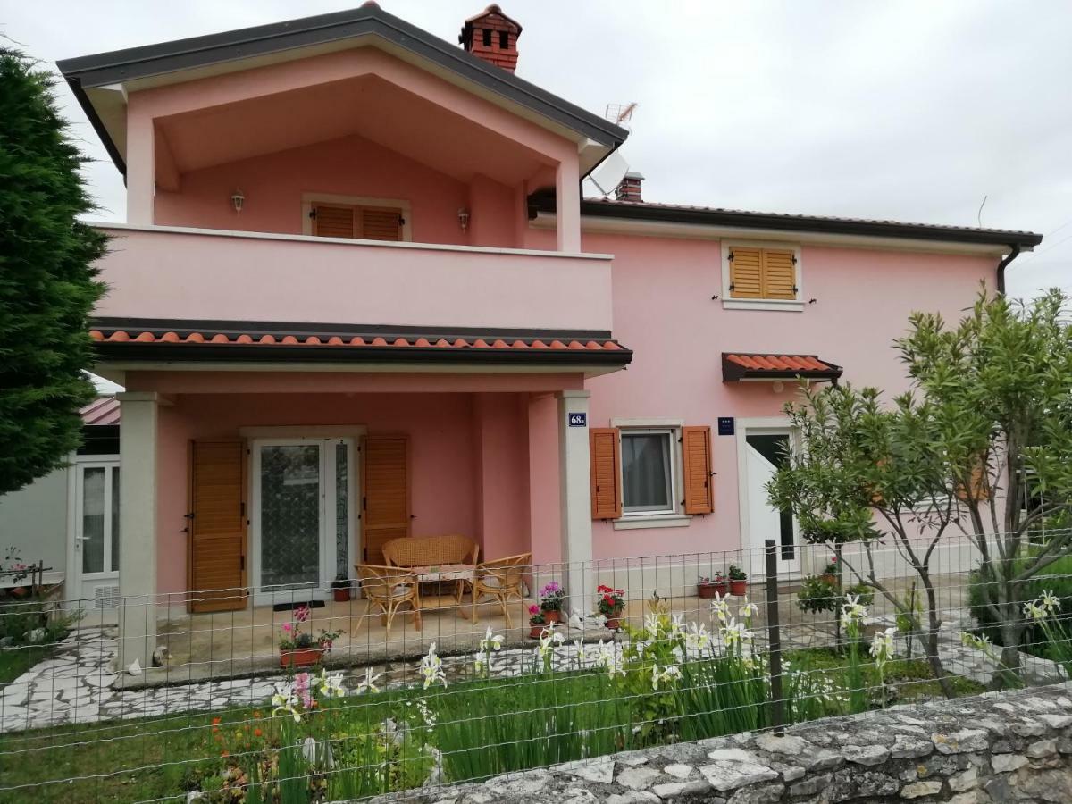 Apartmani Vesna Buje Zewnętrze zdjęcie
